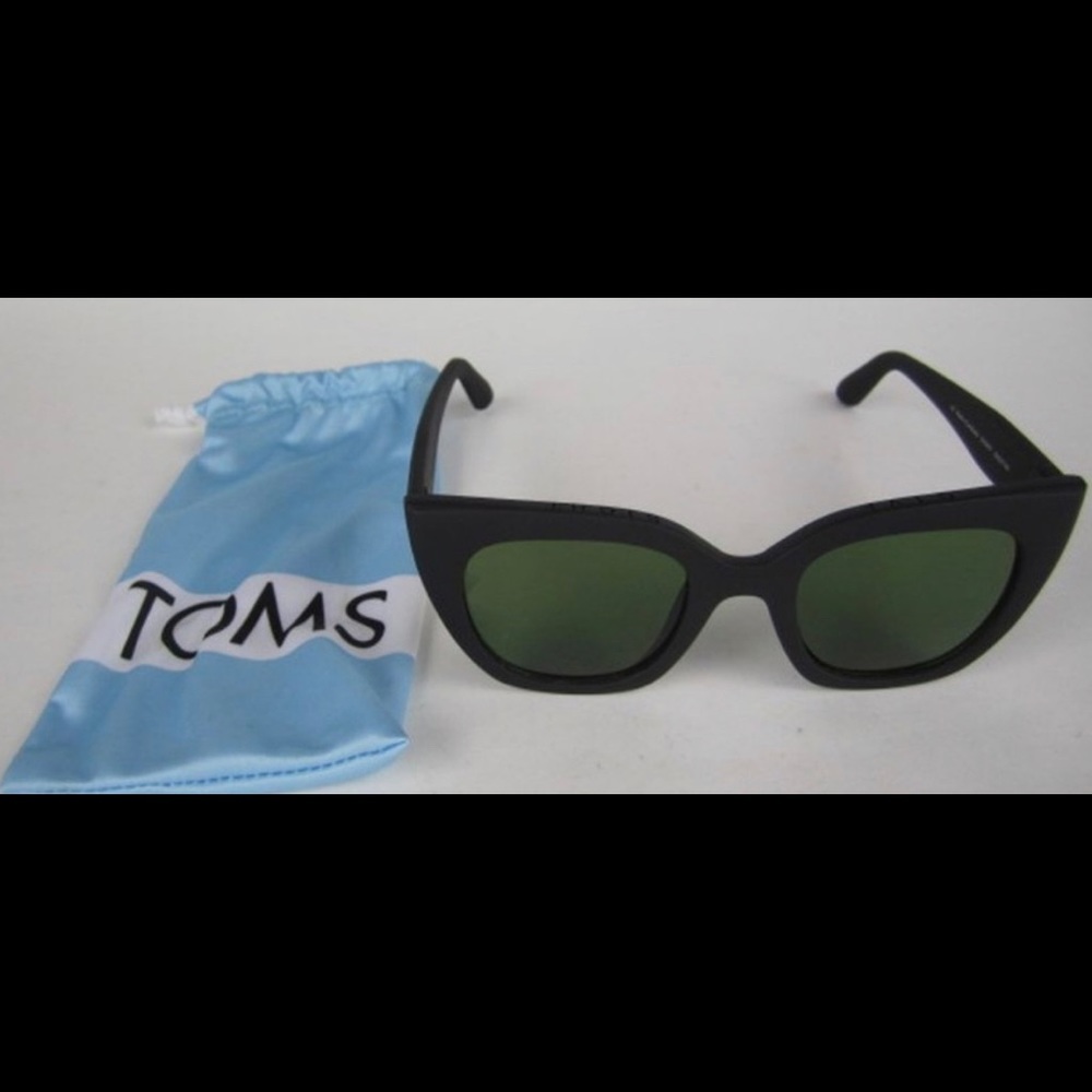 SOLD: TOMS Sydney Sunglasses